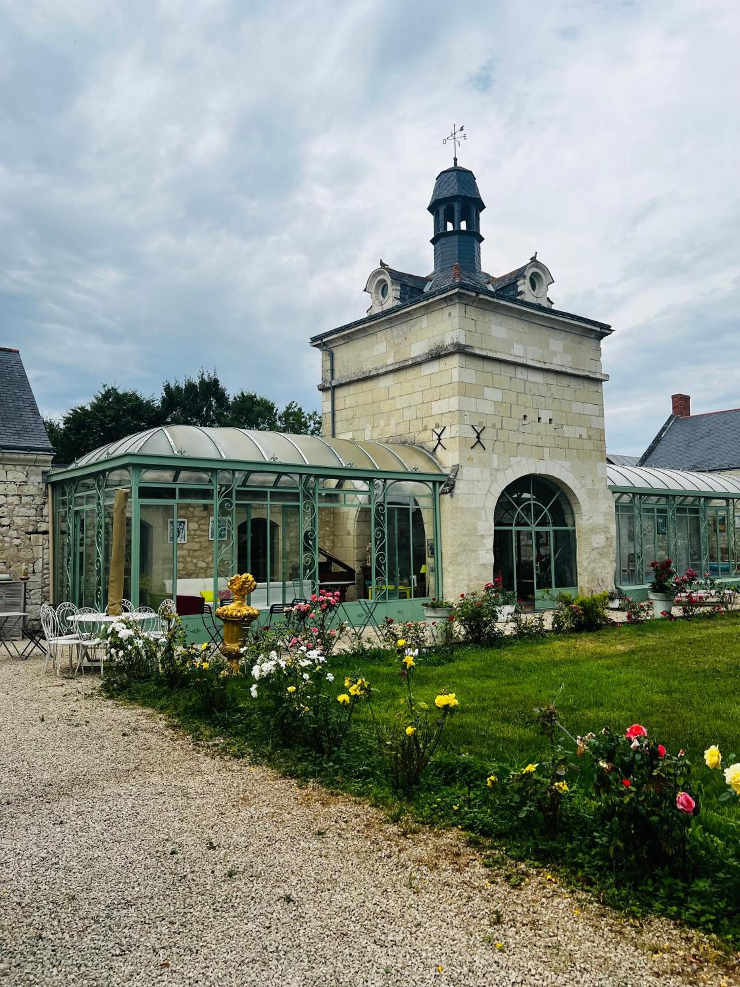 Chateau De La Thibaudiere Bois Savary - Chambre Familiale Du Roi Allonnes  Esterno foto